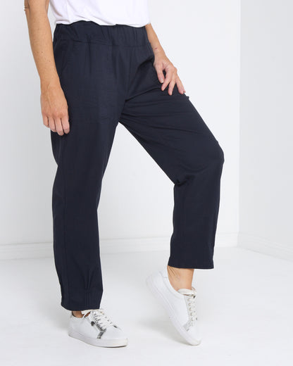 Travel Ease Tuck Pants - Navy