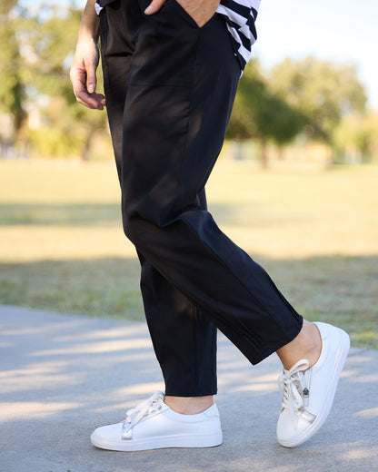 Travel Ease Tuck Pants - Black