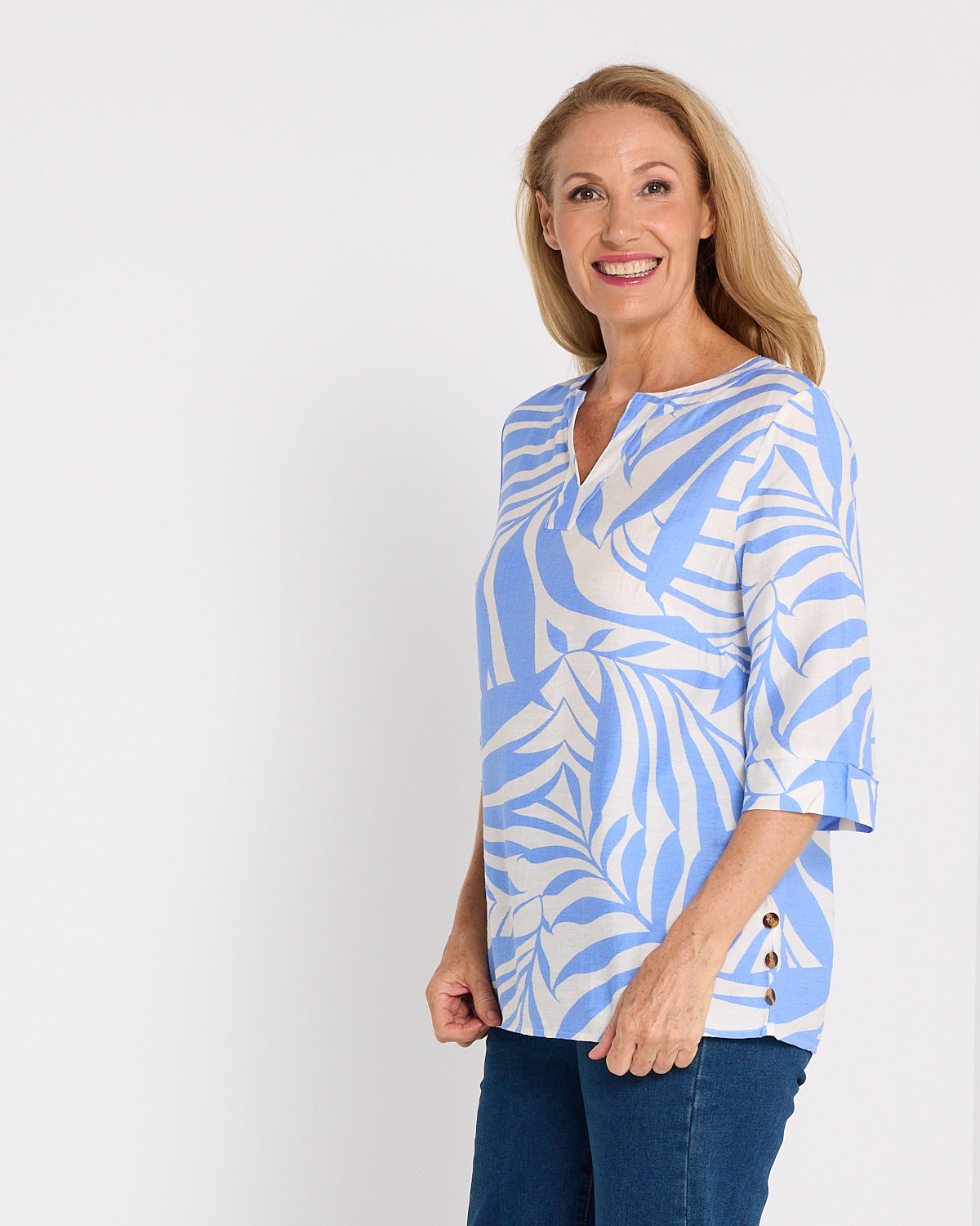 Brisa Top - Sky Blue Palms