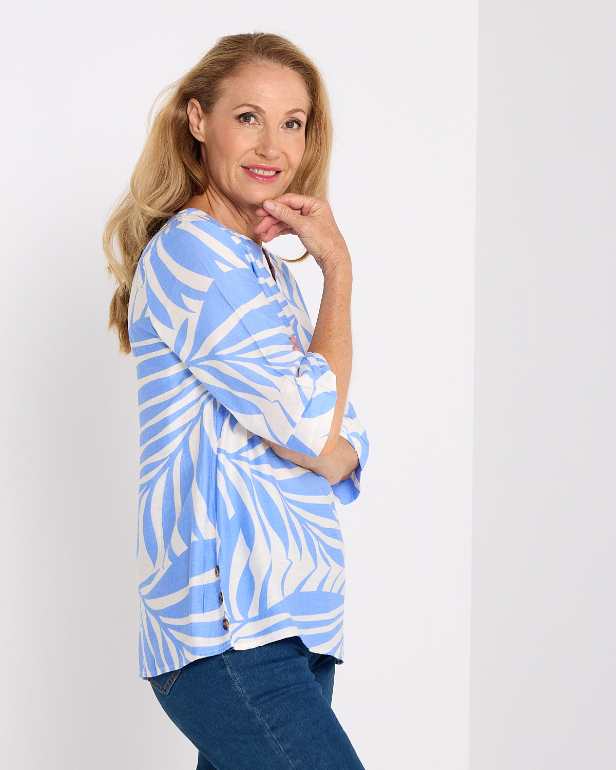 Brisa Top - Sky Blue Palms