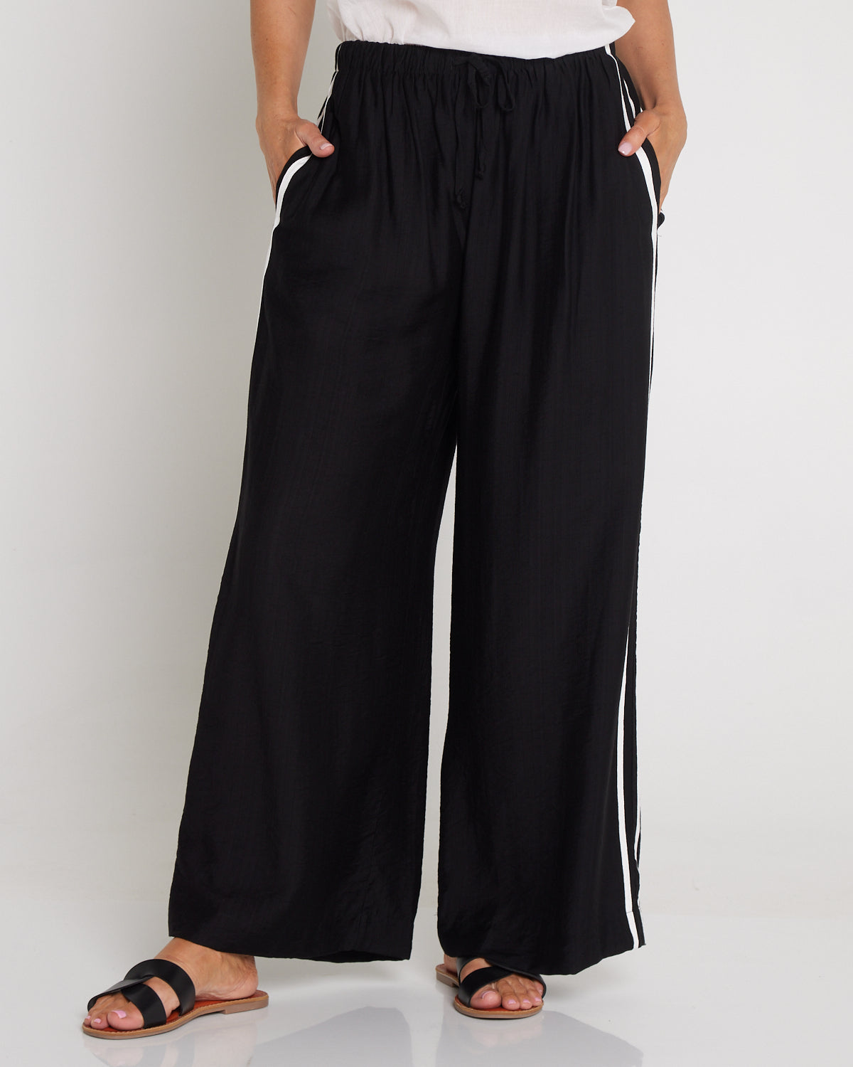 Wide Leg Leisure Pants - Black/White