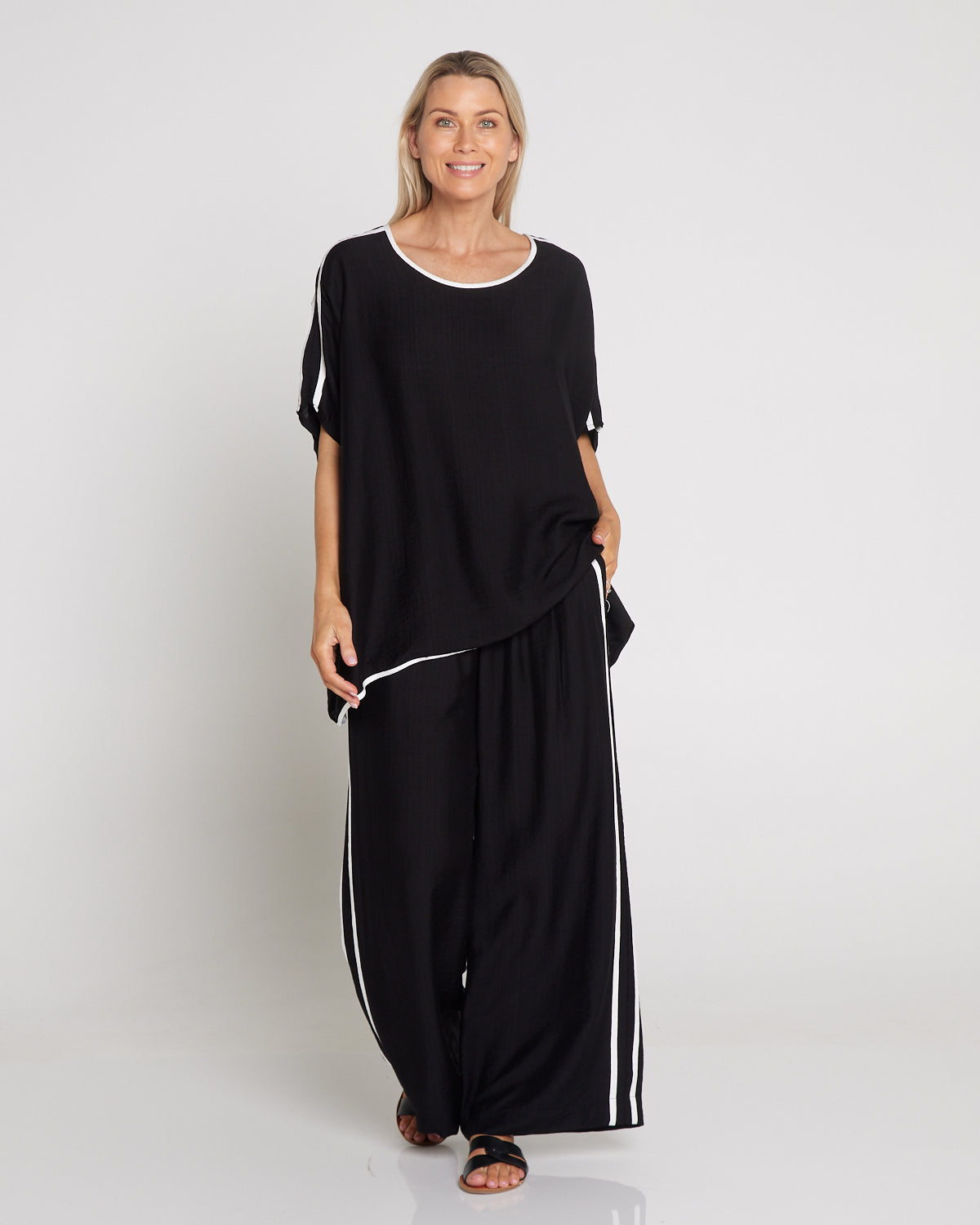 Wide Leg Leisure Pants - Black/White