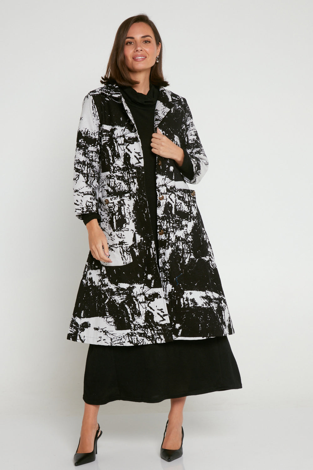 Carlton L S Fleece Lined Coat Black White Patch TULIO Fashion