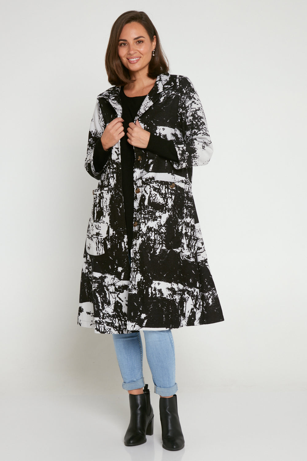Carlton 3/4 Sleeve Fleece Lined Coat - Black/White Patch