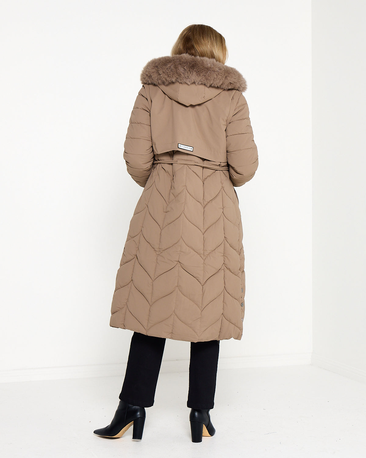 Nerrina Two Way Jacket - Latte