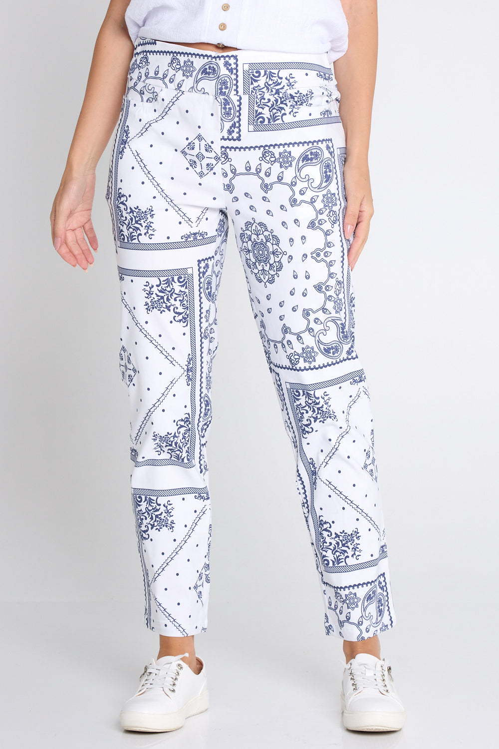 Dana Bengaline Capri Pants - Blue Paisley