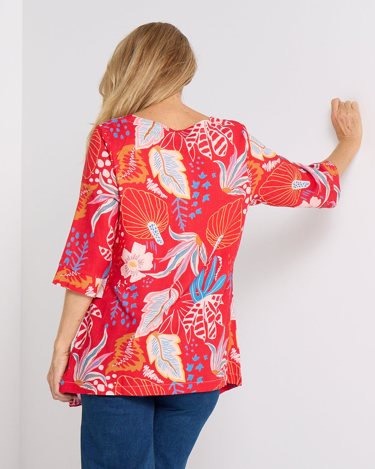 Esther Linen Top - Scarlet Botanica