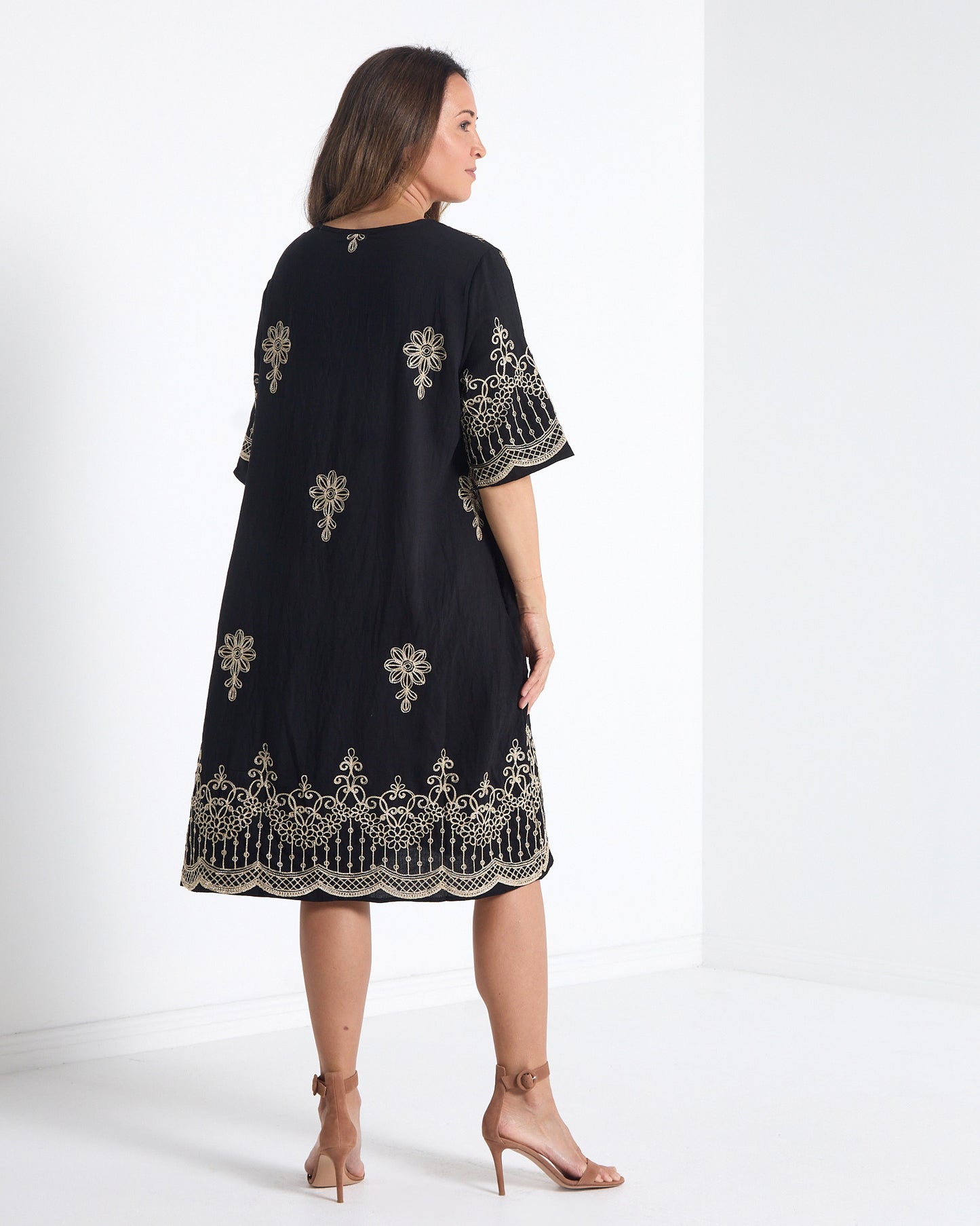 Zinnia Embroidered Dress - Black
