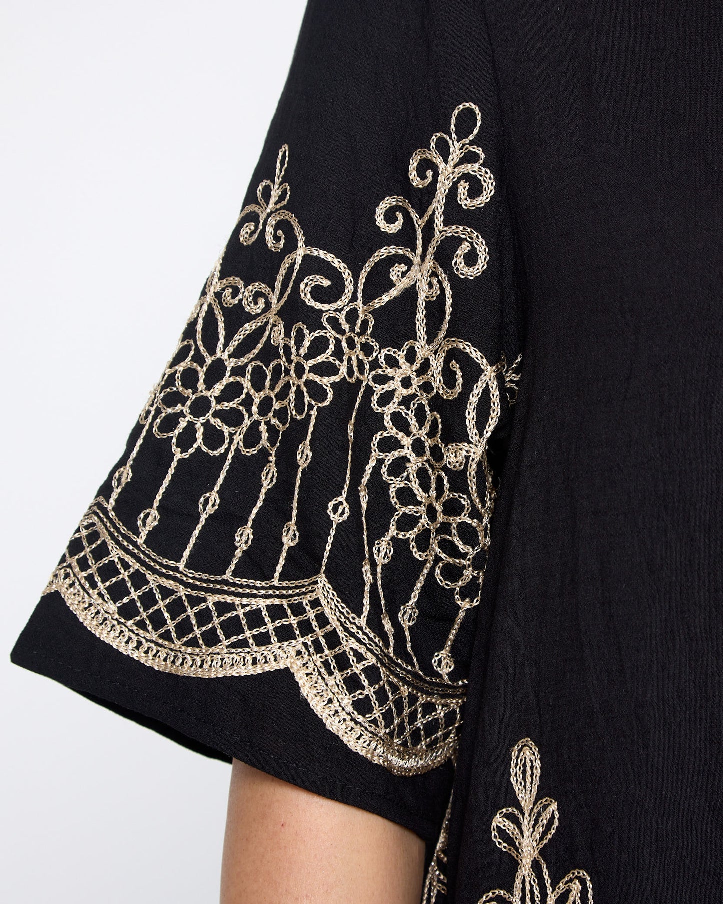 Zinnia Embroidered Dress - Black