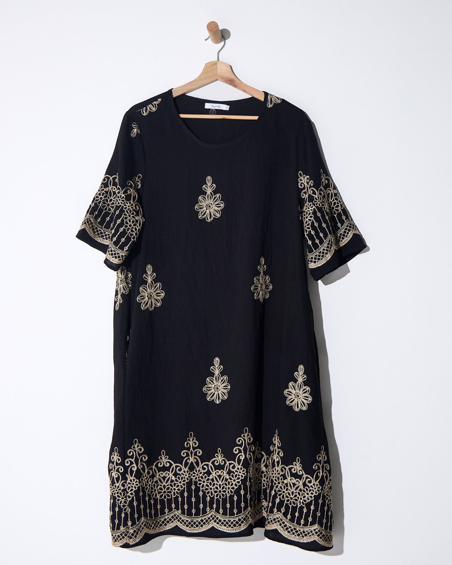Zinnia Embroidered Dress - Black