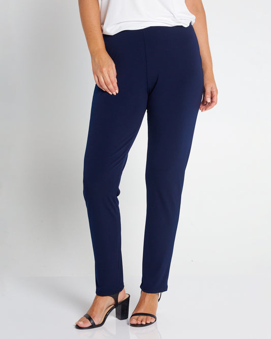 Gianna Pants in Navy