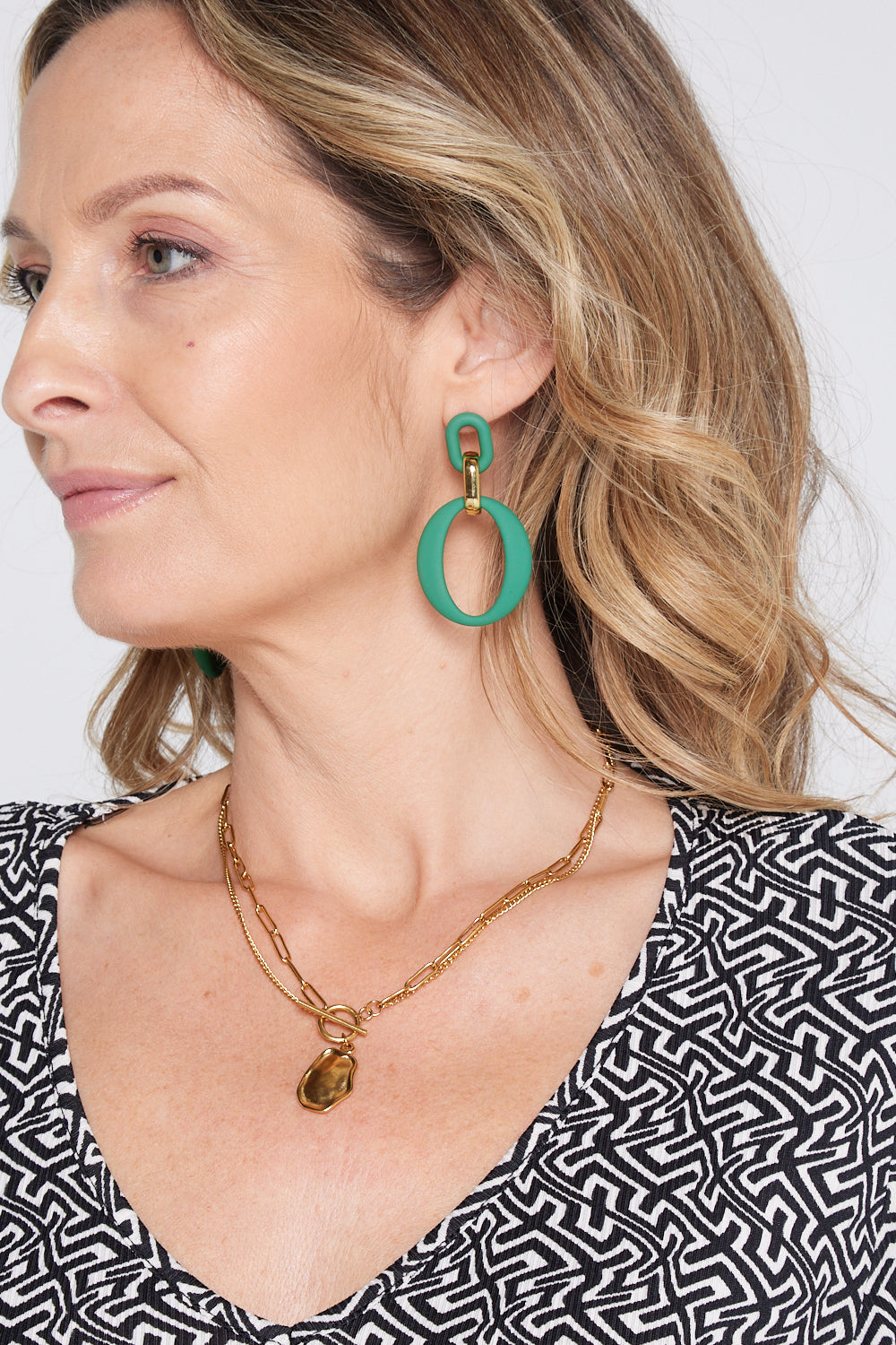 Syme Drop Earrings - Green