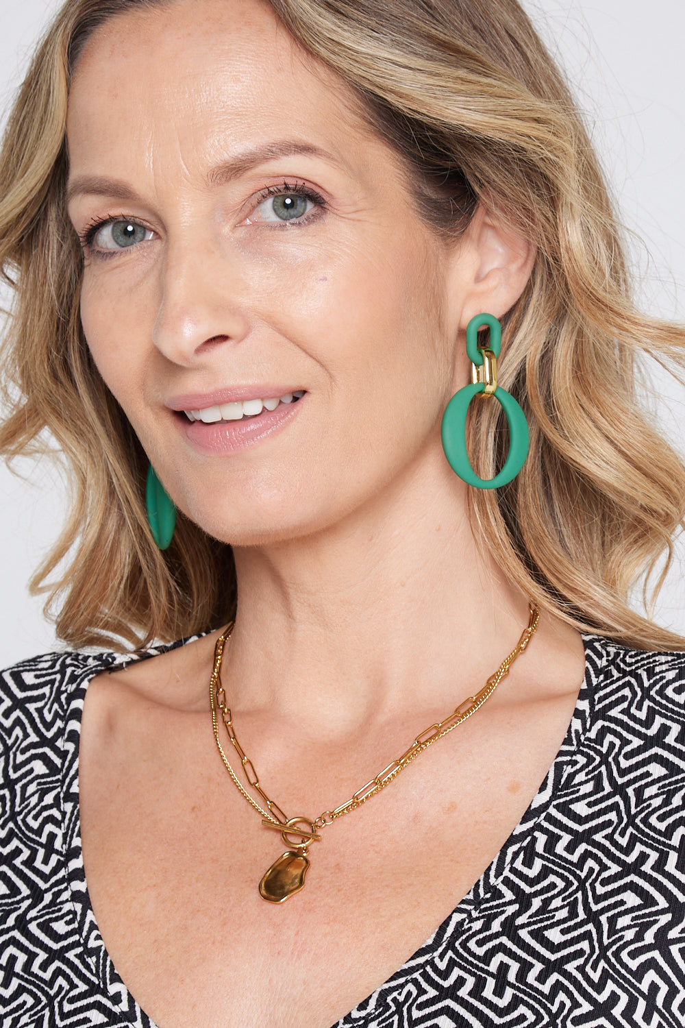 Syme Drop Earrings - Green