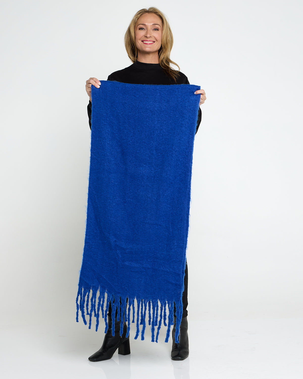 Hobart Fluffy Scarf - Blue