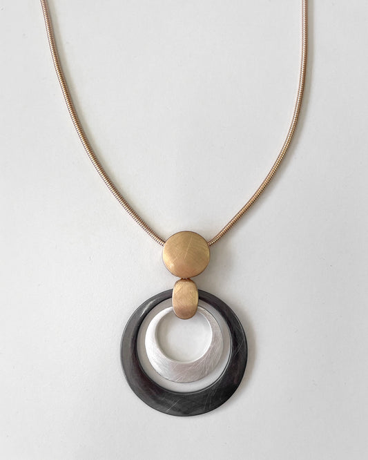 Florence Circle Necklace –  Gold/Mixed Metal