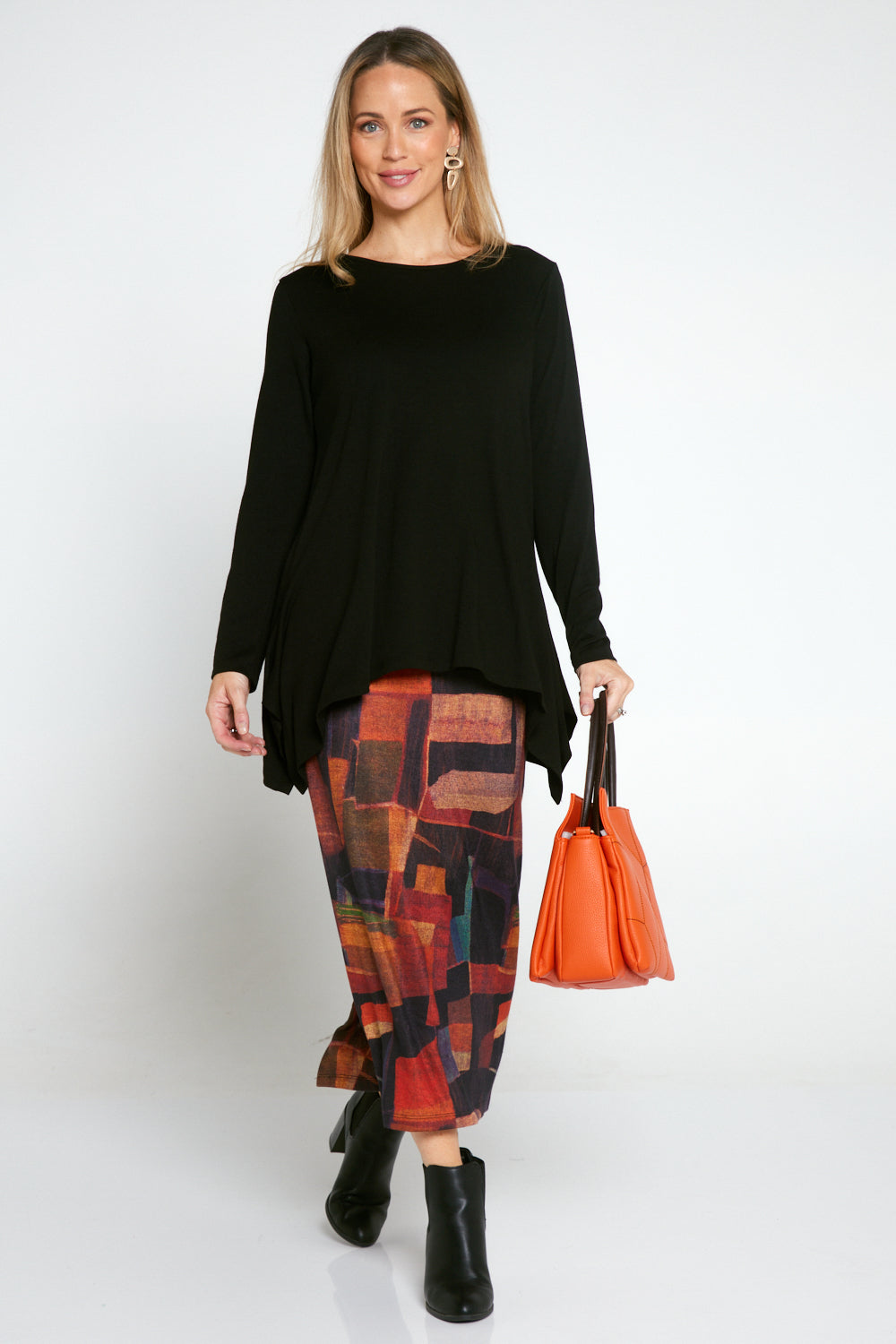 Long black pencil skirt quilt 2025