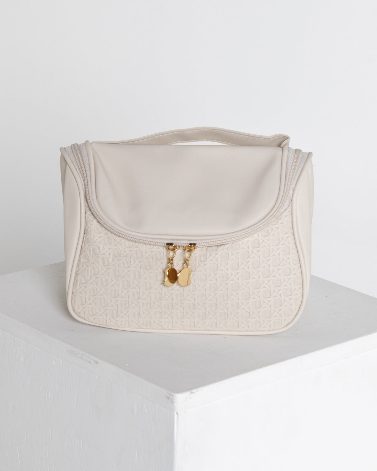 Jetsetter Cosmetic / Travel Case - Magnolia Weave