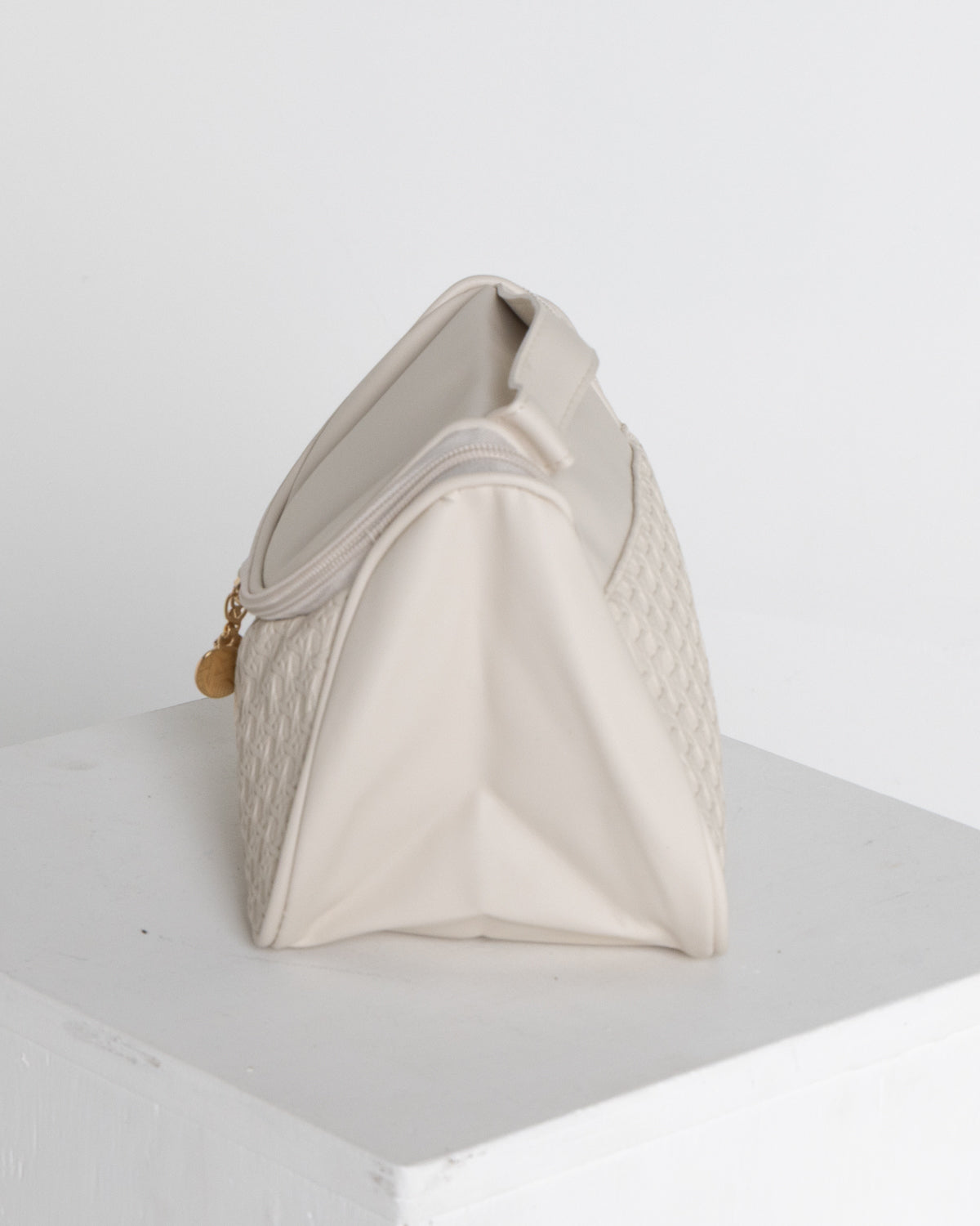 Jetsetter Cosmetic / Travel Case - Magnolia Weave