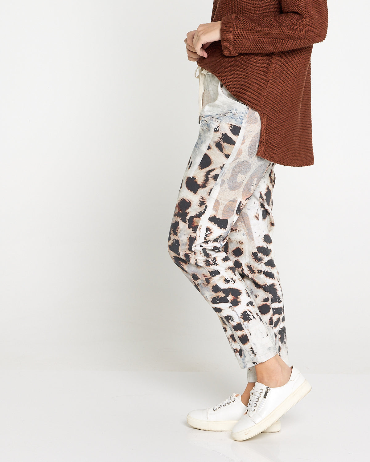Charmaine Pants - White/Leopard Print