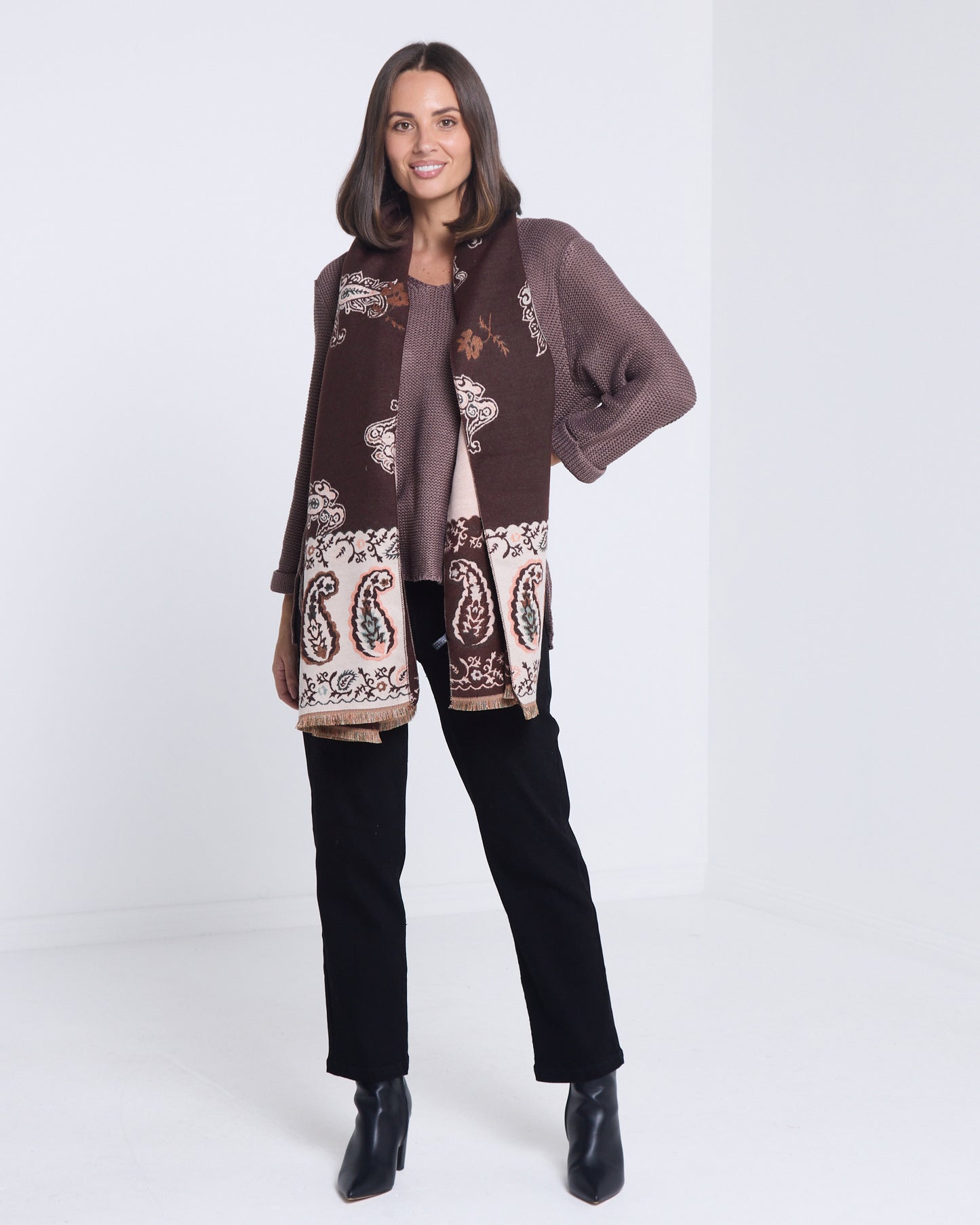 Victoria Scarf - Brown/Beige Paisley