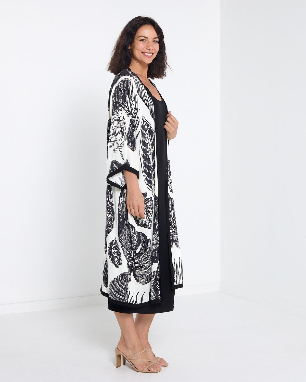 Banbury Kimono Jacket - Beige & Black