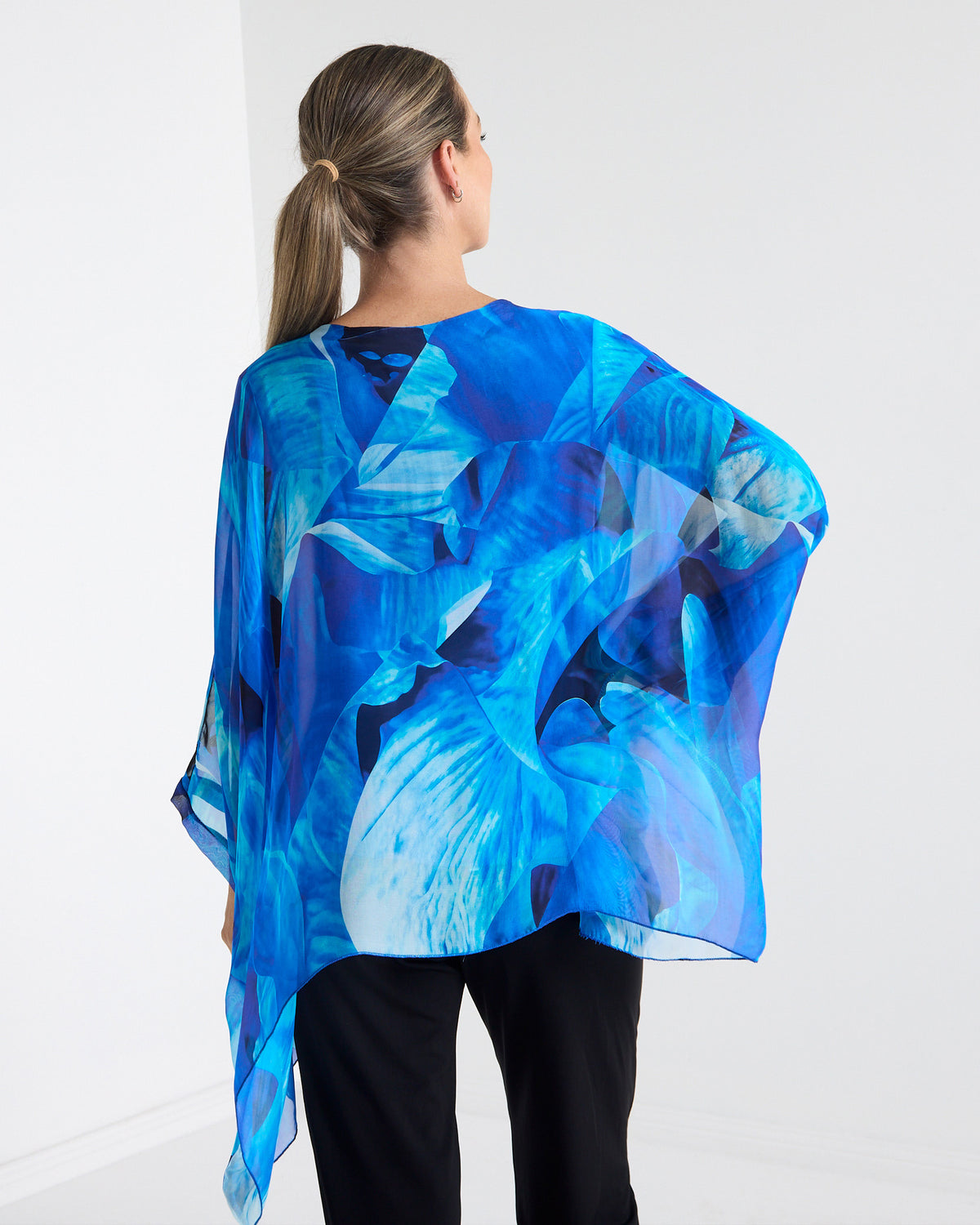 Palermo Silk Top in blue floral, back view