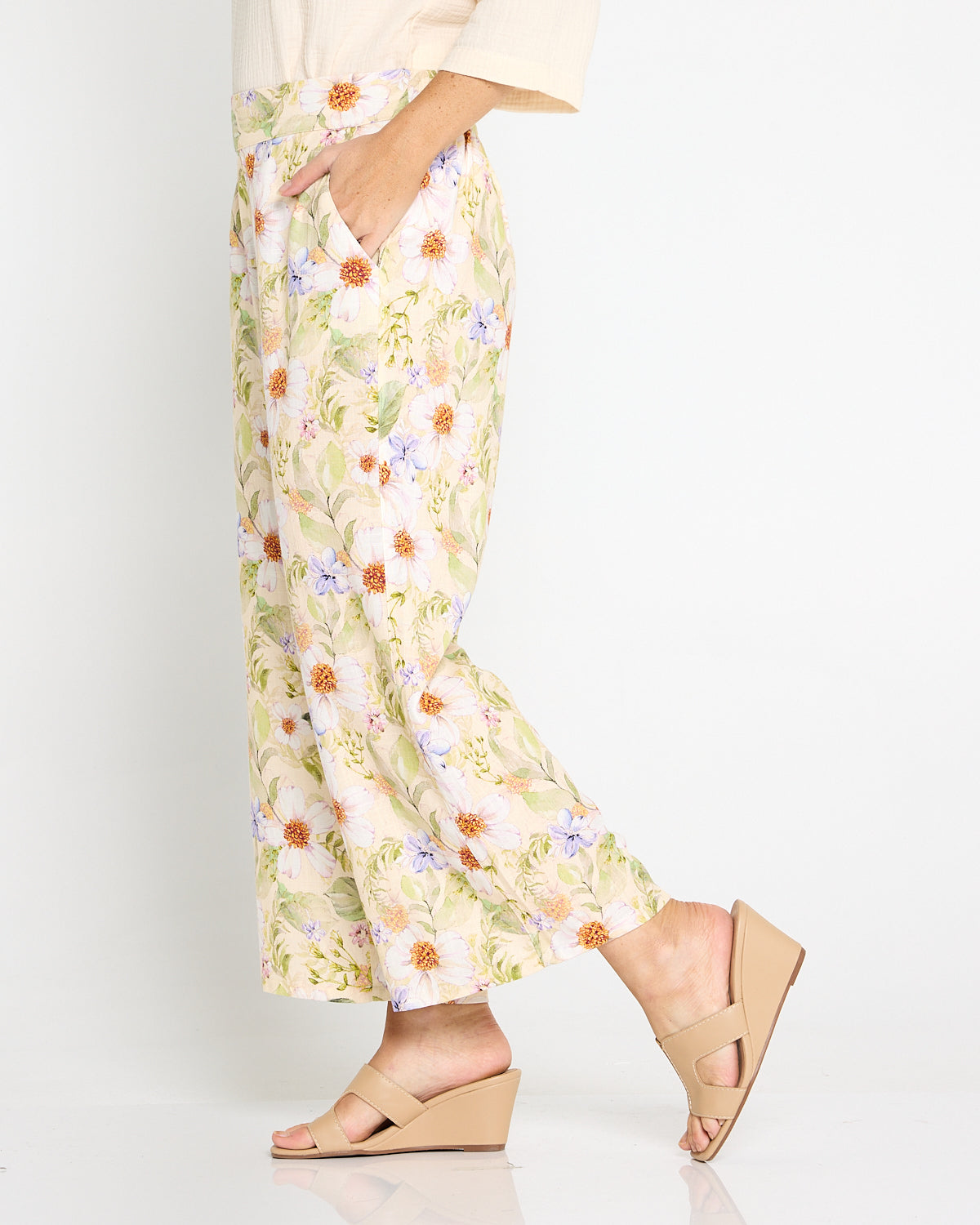 Brielle Linen Blend Pant - Floral