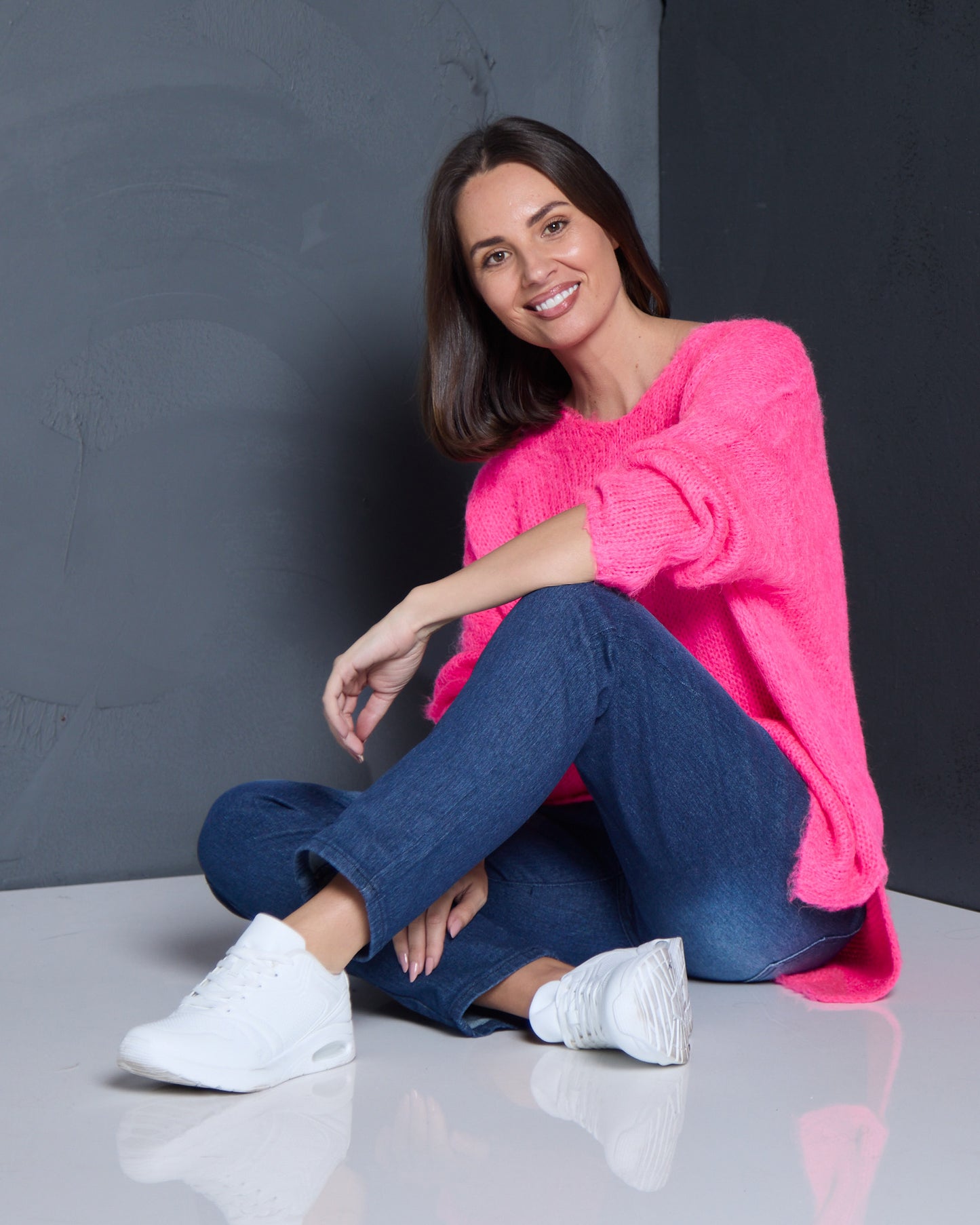 Lyon Relaxed Jumper - Hot Pink