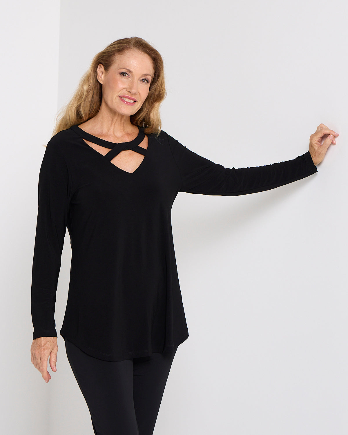 Willow Cross-Neck Comfort Top - Black
