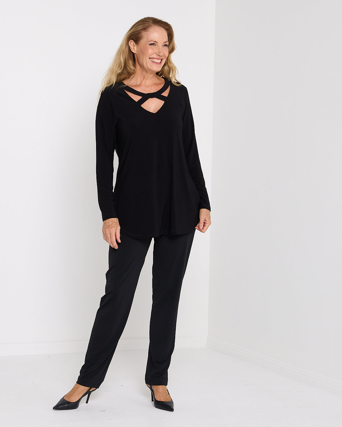 Willow Cross-Neck Comfort Top - Black