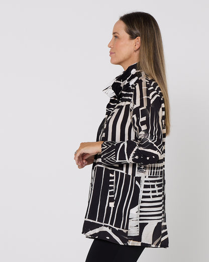Marla Shirt - Black White Graphic