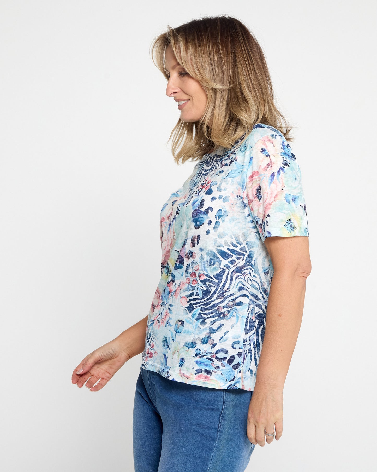 Callie Burnout Tee – Blue Floral