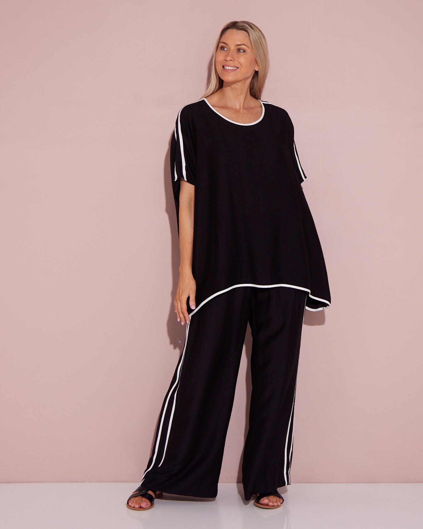 Wide Leg Leisure Pants - Black/White