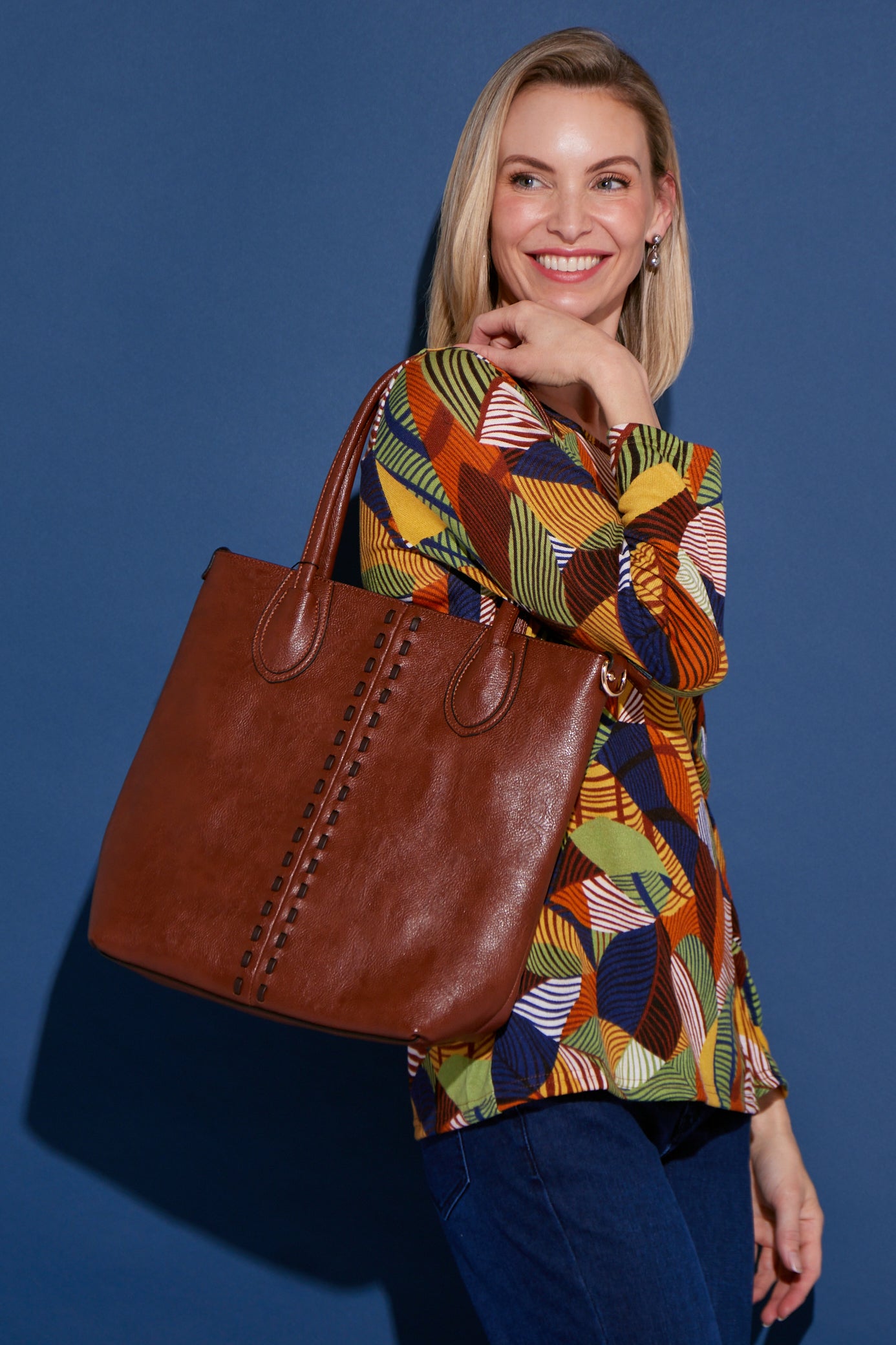 Tote bag with clutch store