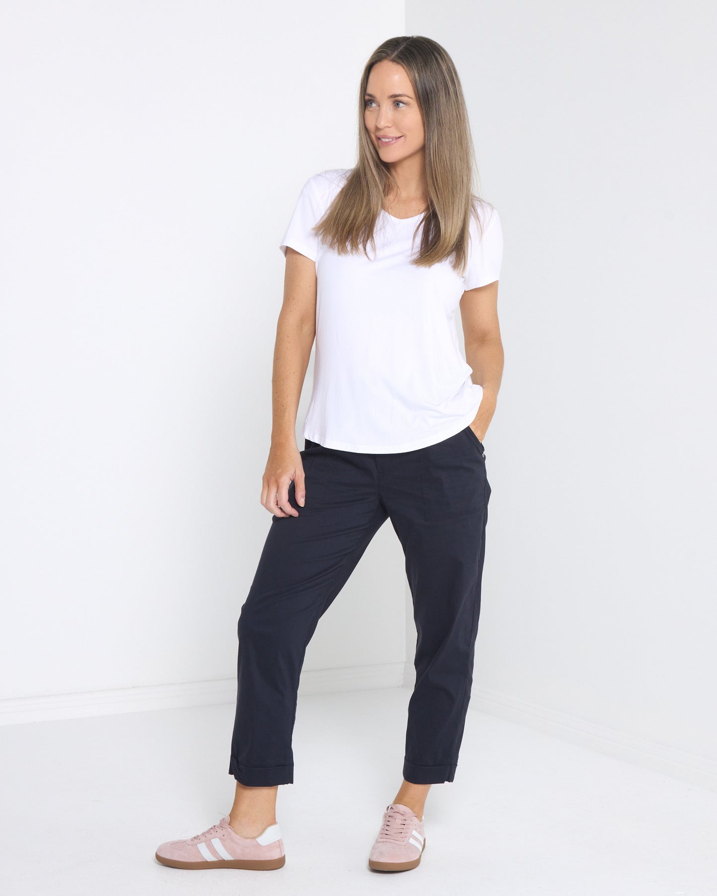Travel Ease Cuffed Capri Pants - Navy