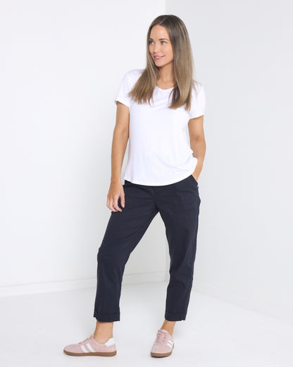Travel Ease Cuffed Capri Pants - Navy
