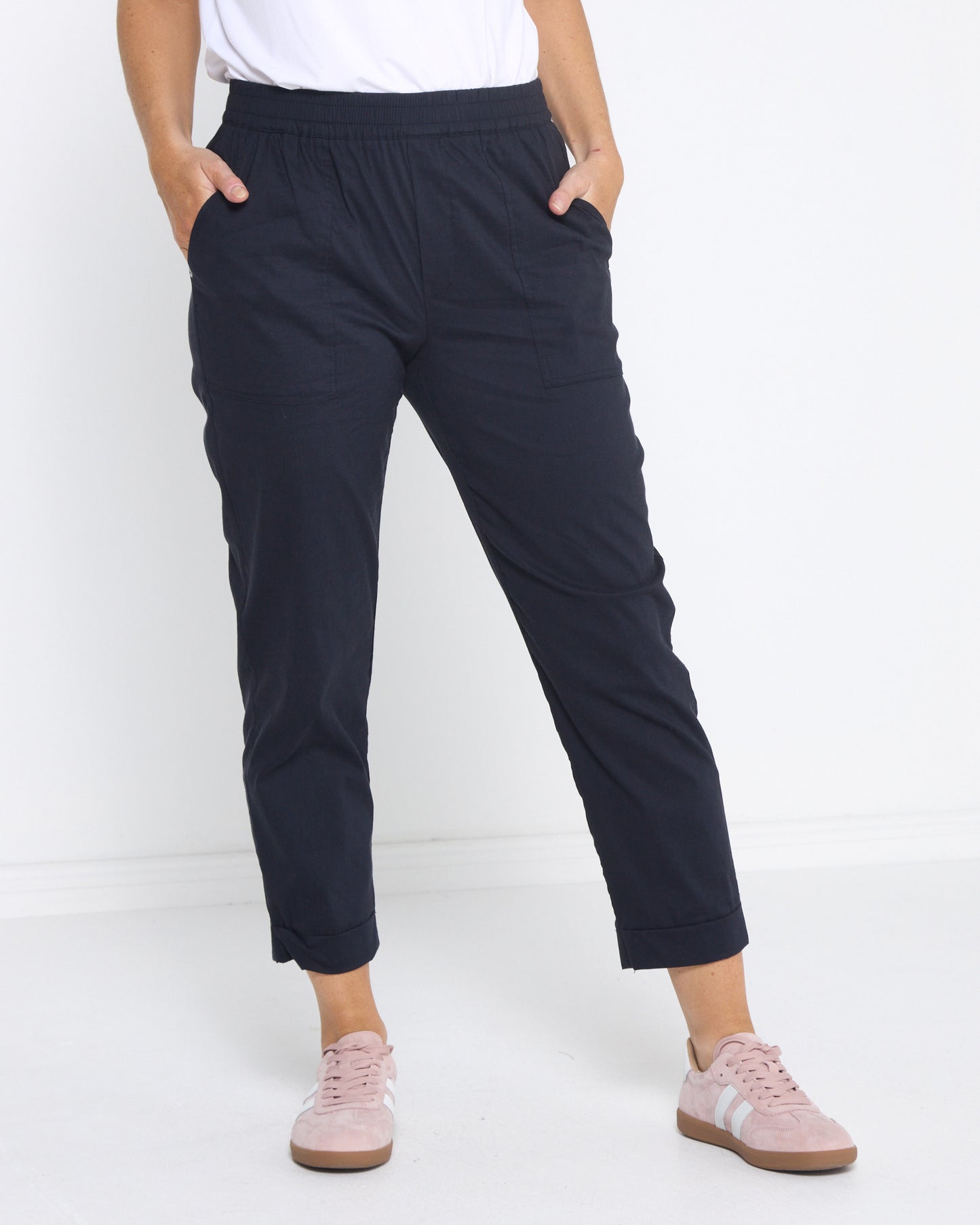 Travel Ease Cuffed Capri Pants - Navy