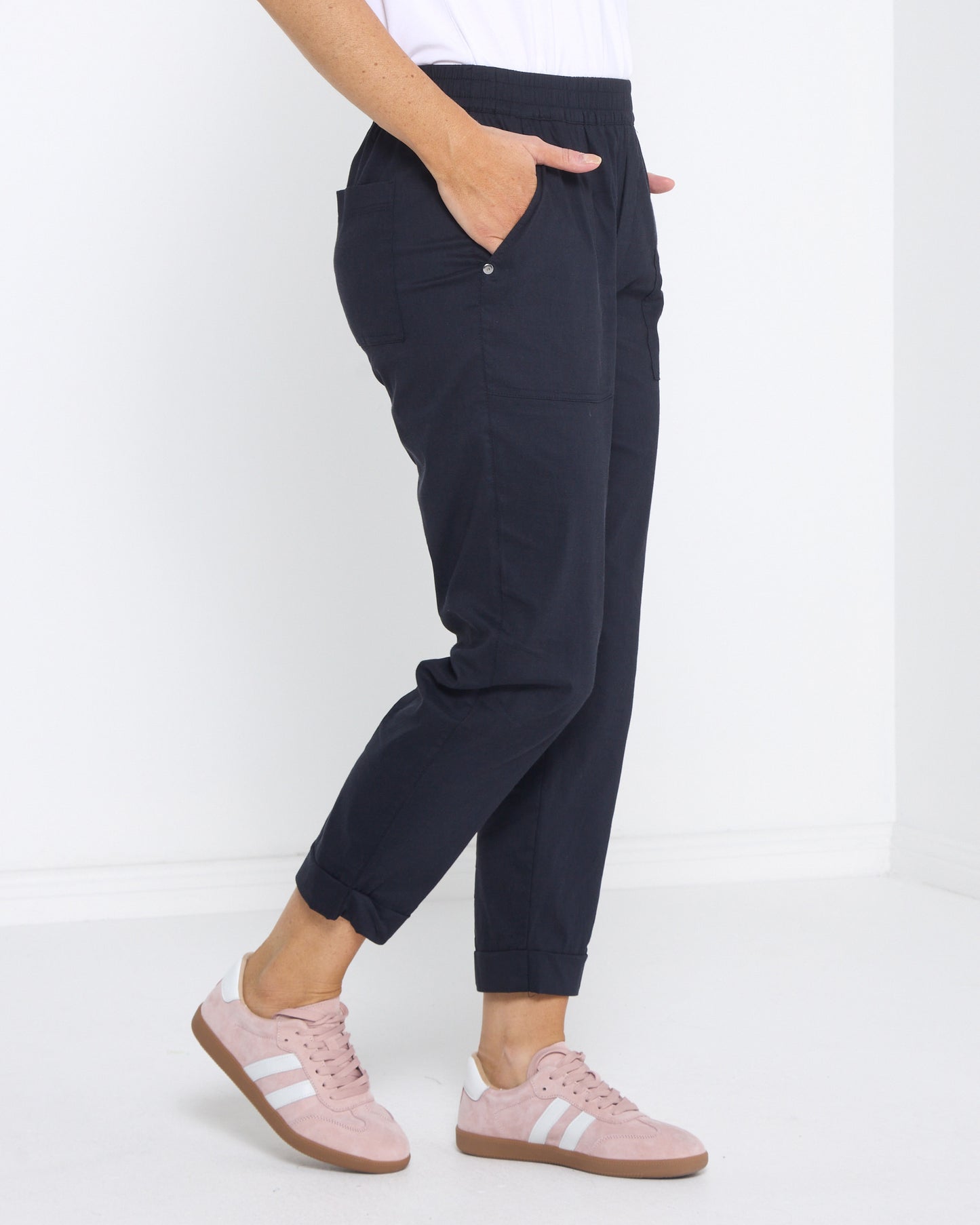 Travel Ease Cuffed Capri Pants - Navy