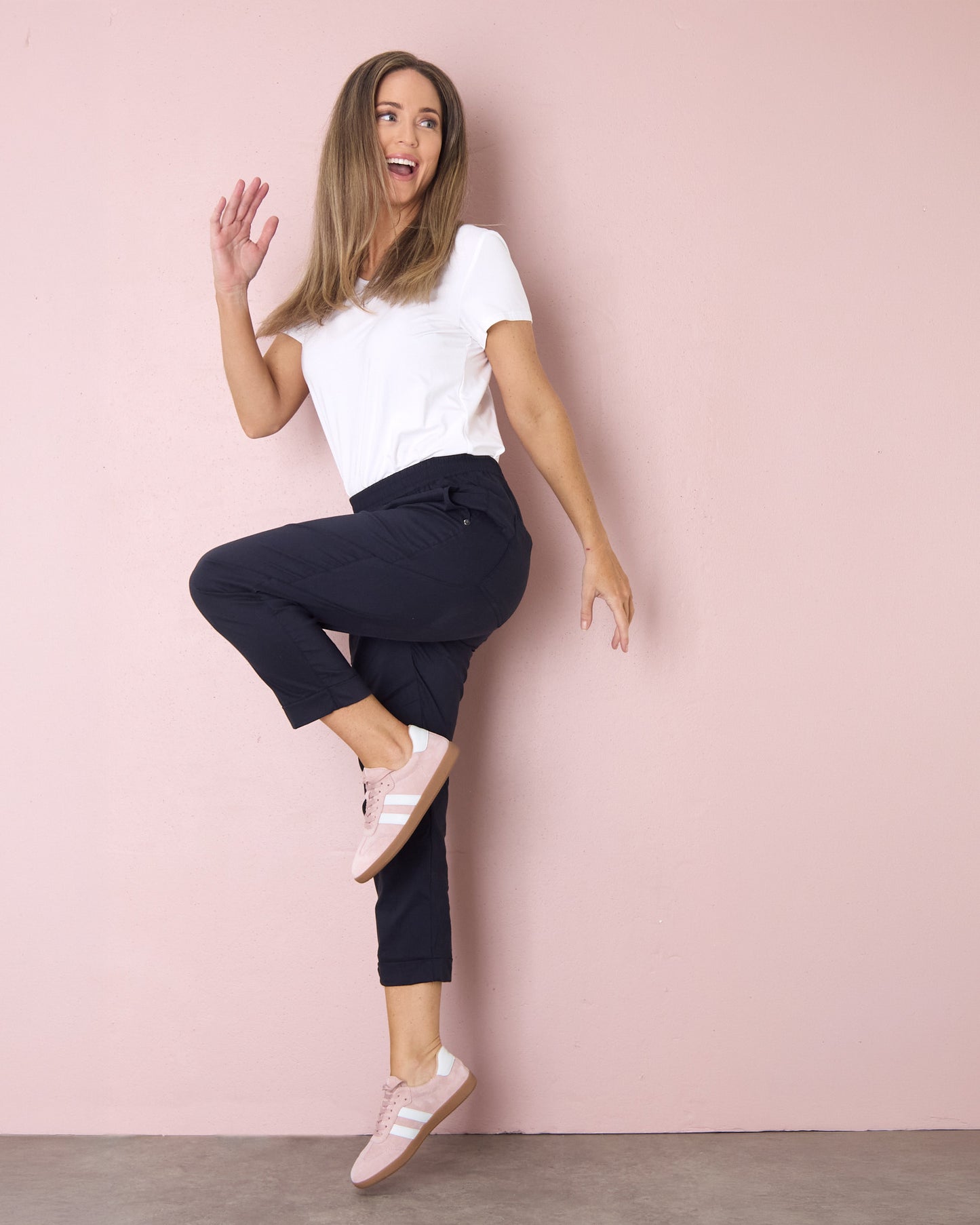 Travel Ease Cuffed Capri Pants - Navy