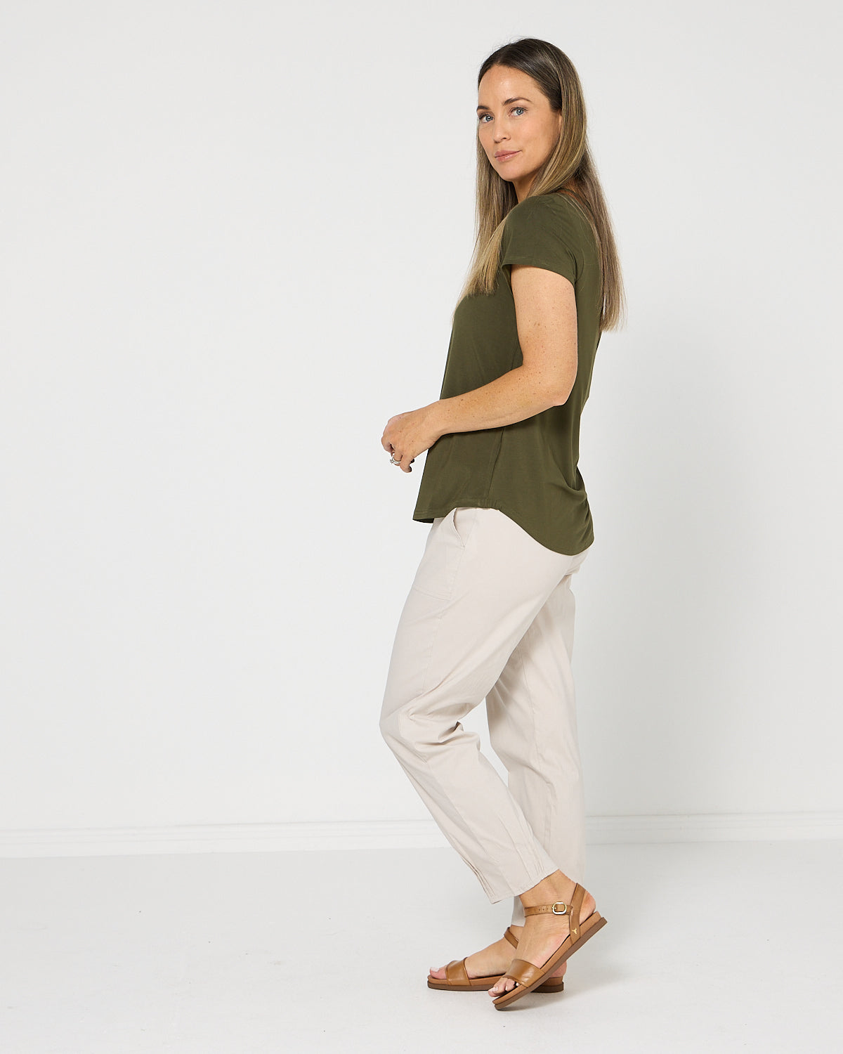 Breeze Lite Tuck Pants - Stone