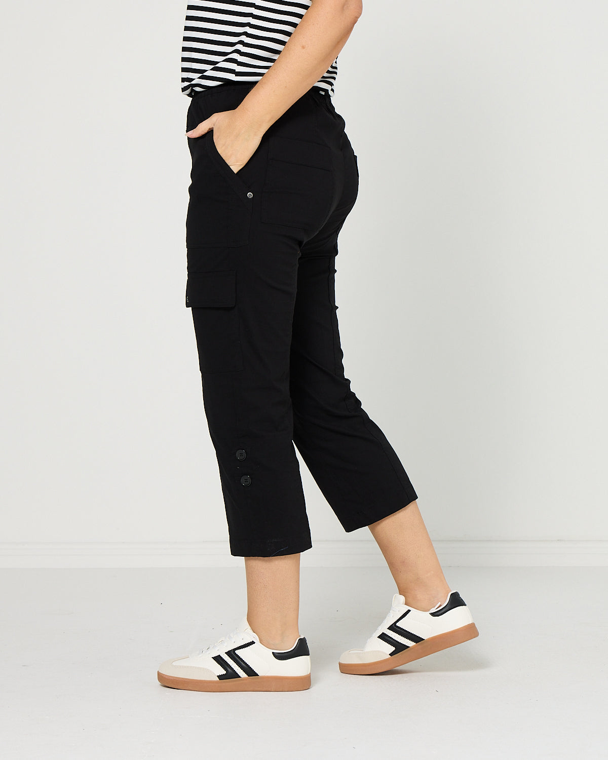 Breeze Lite Cargo Pants - Black