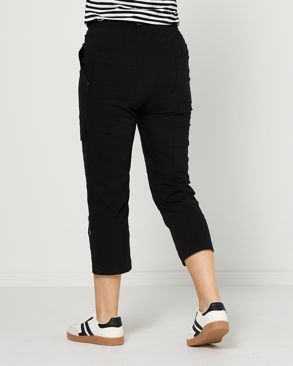Breeze Lite Cargo Pants - Black