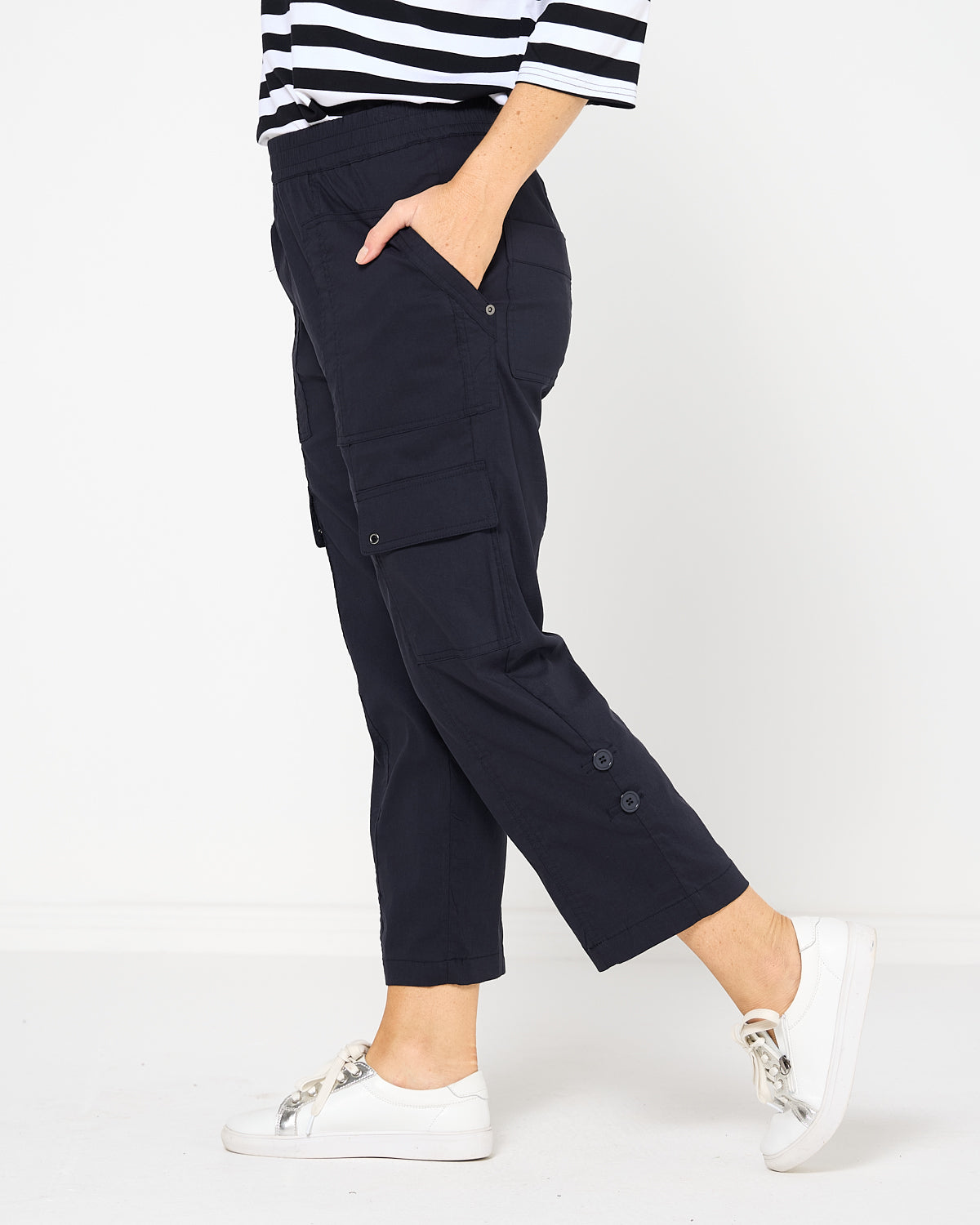 Breeze Lite Cargo Pants - Navy