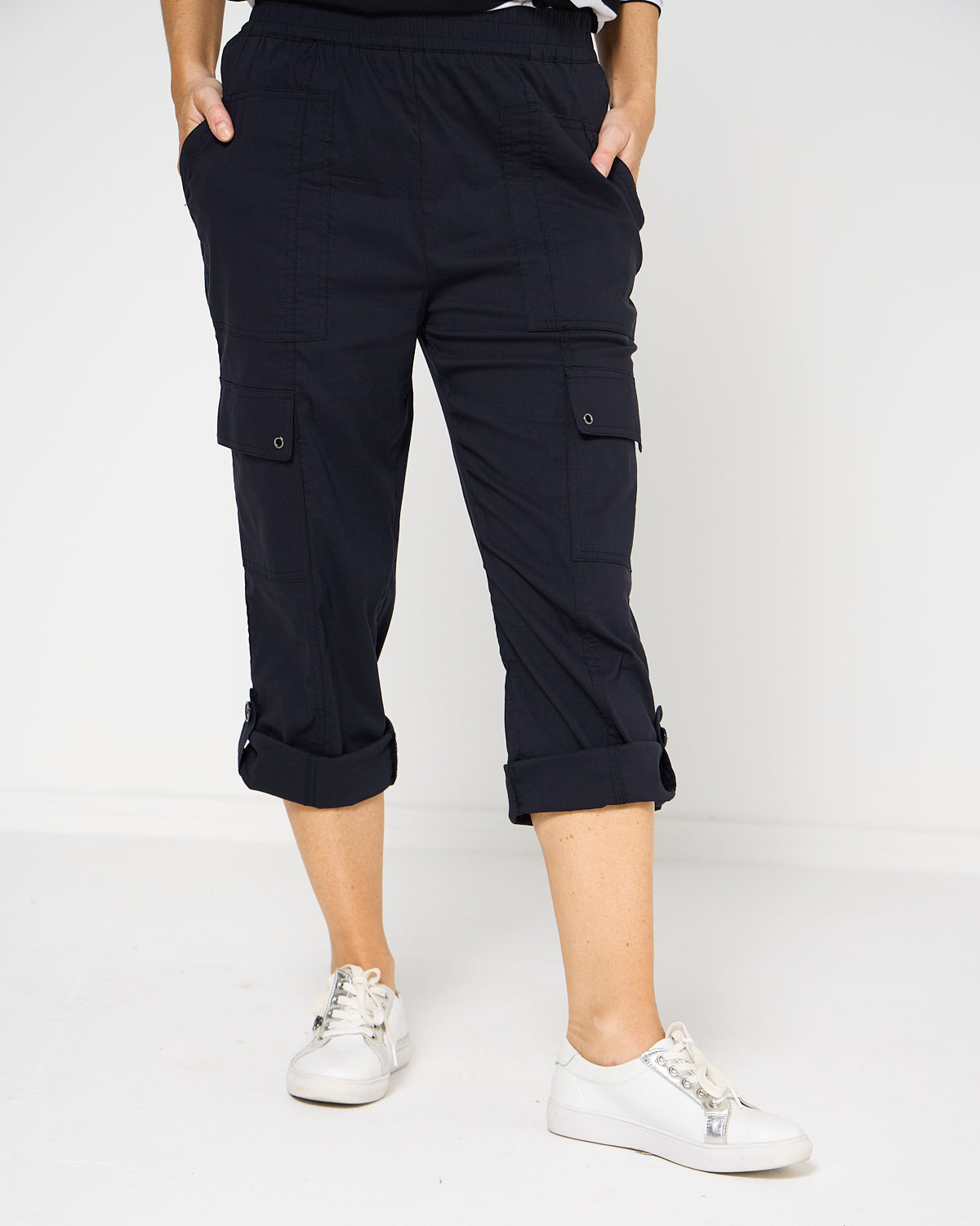 Breeze Lite Cargo Pants - Navy