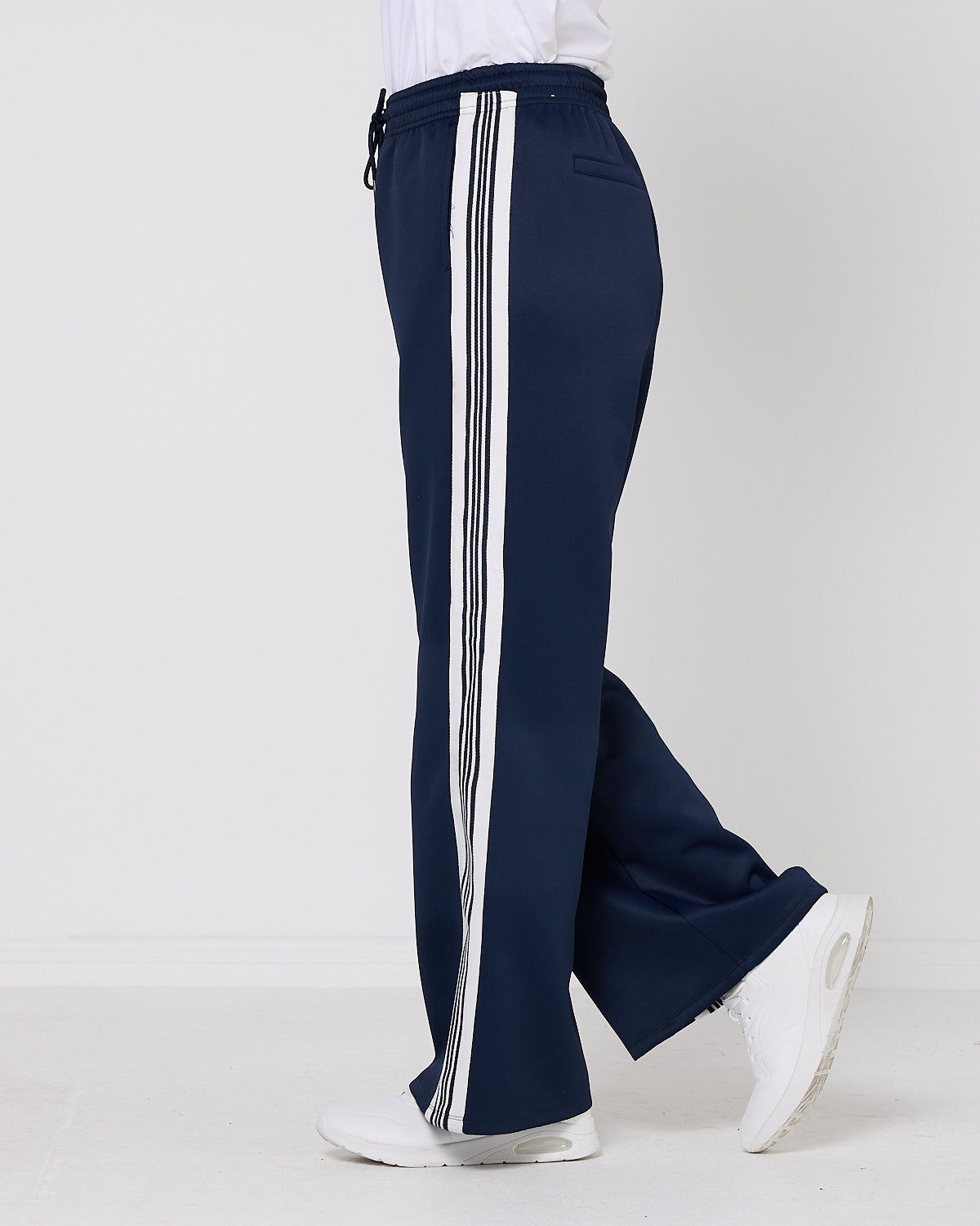 Elm York Pants Navy Wide Leg Stretch Pants – TULIO Fashion