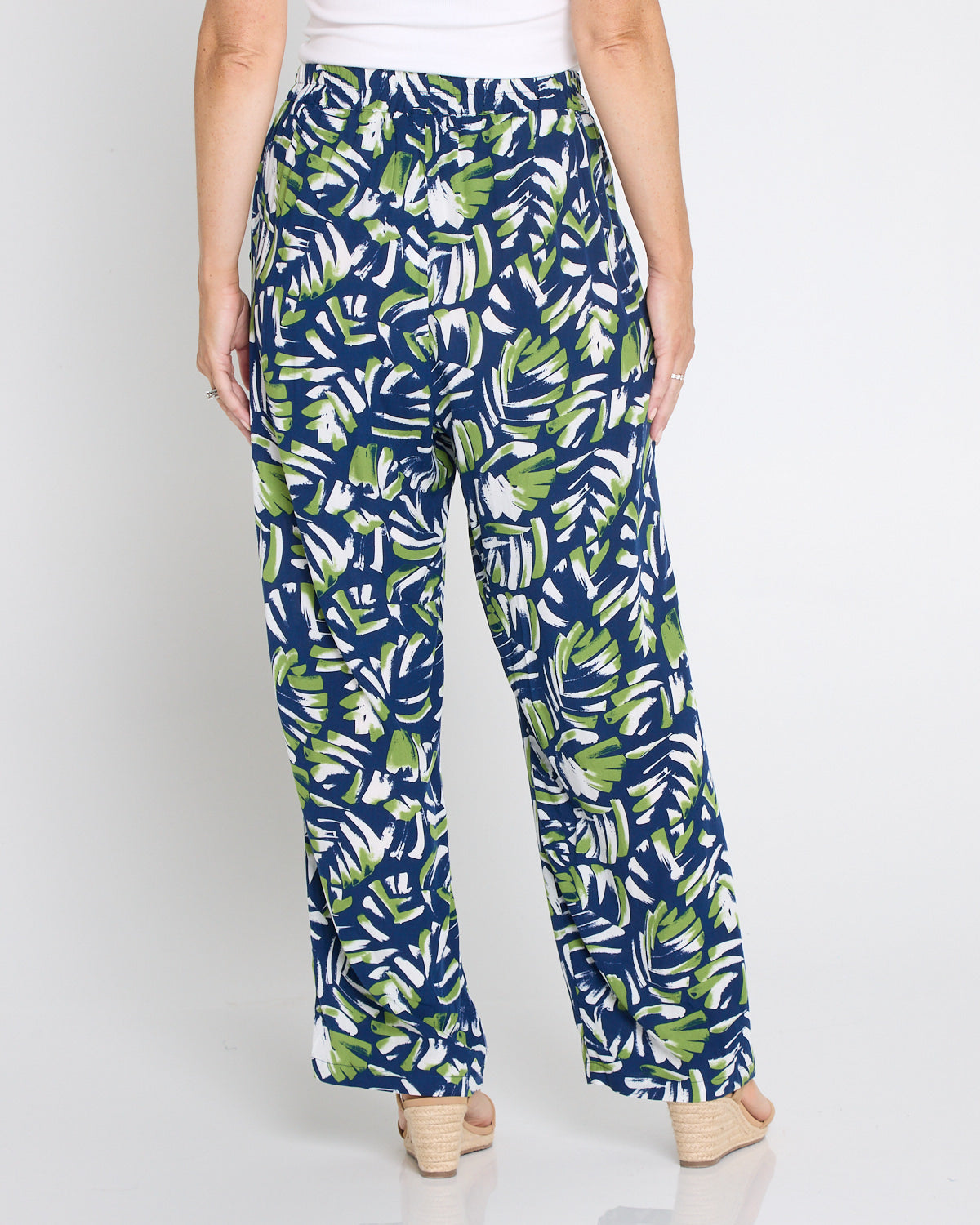 Summer Ease Pocket Pants - Navy/Painted Palm Frond