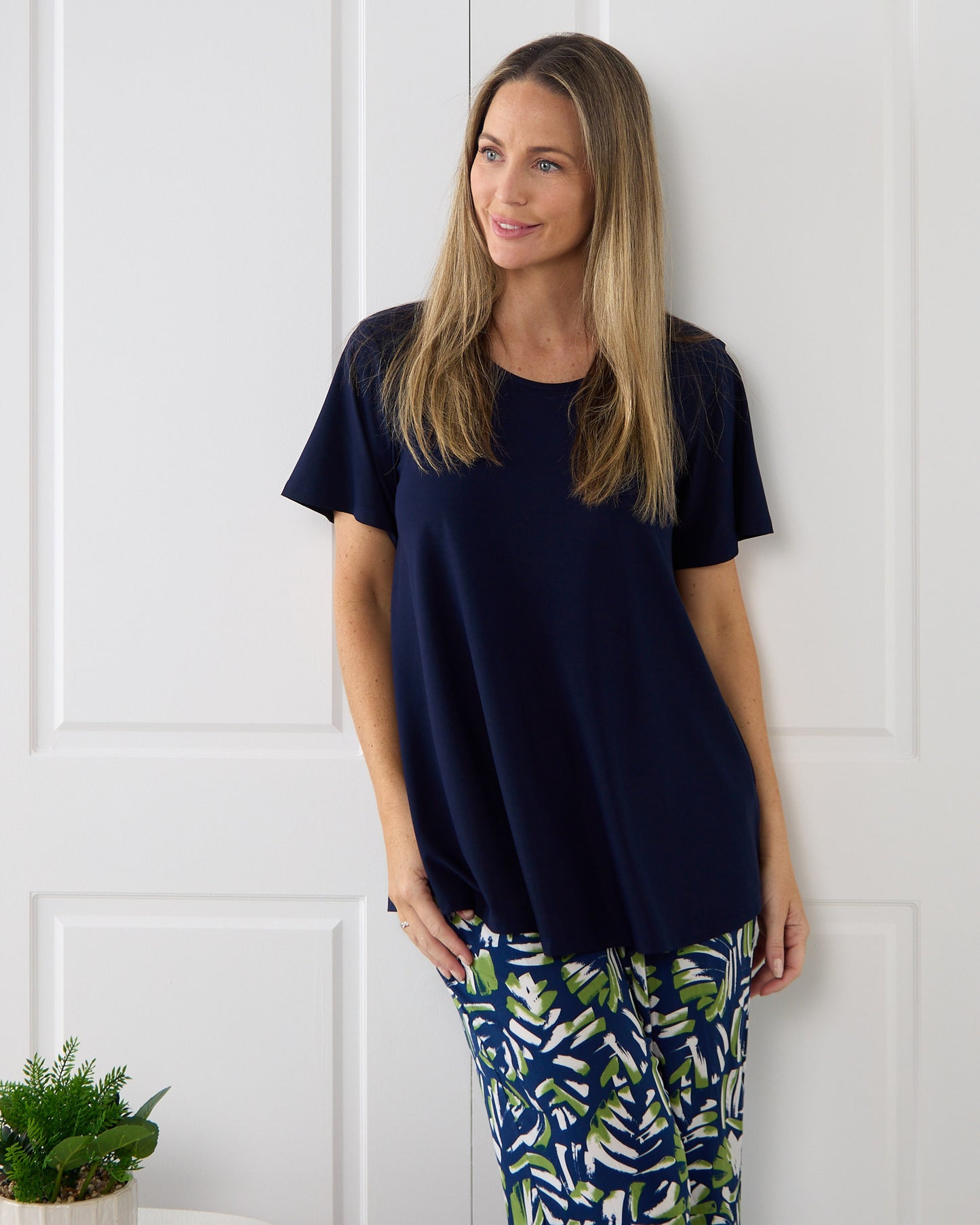 Swing Scoop Top - Navy