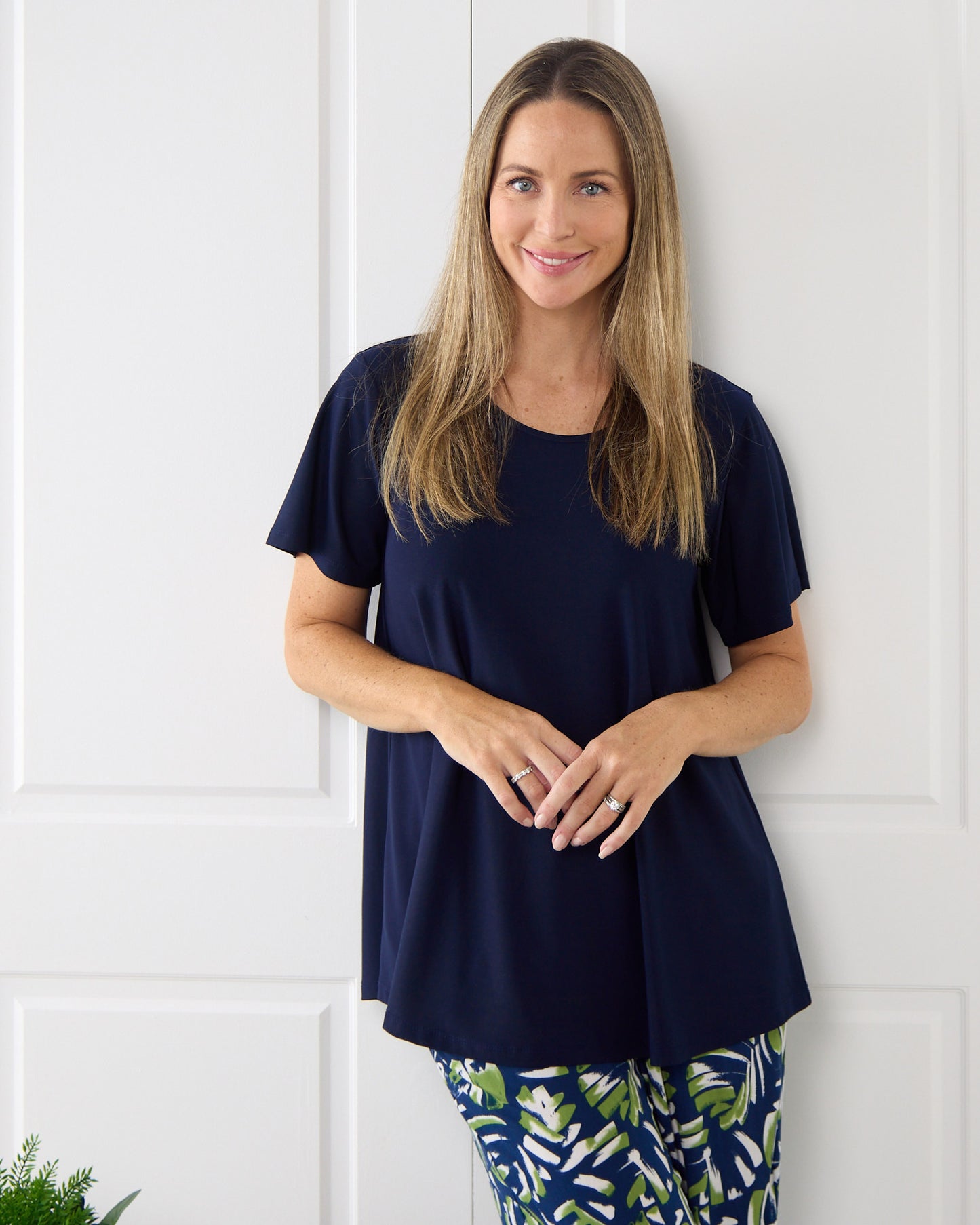 Swing Scoop Top - Navy