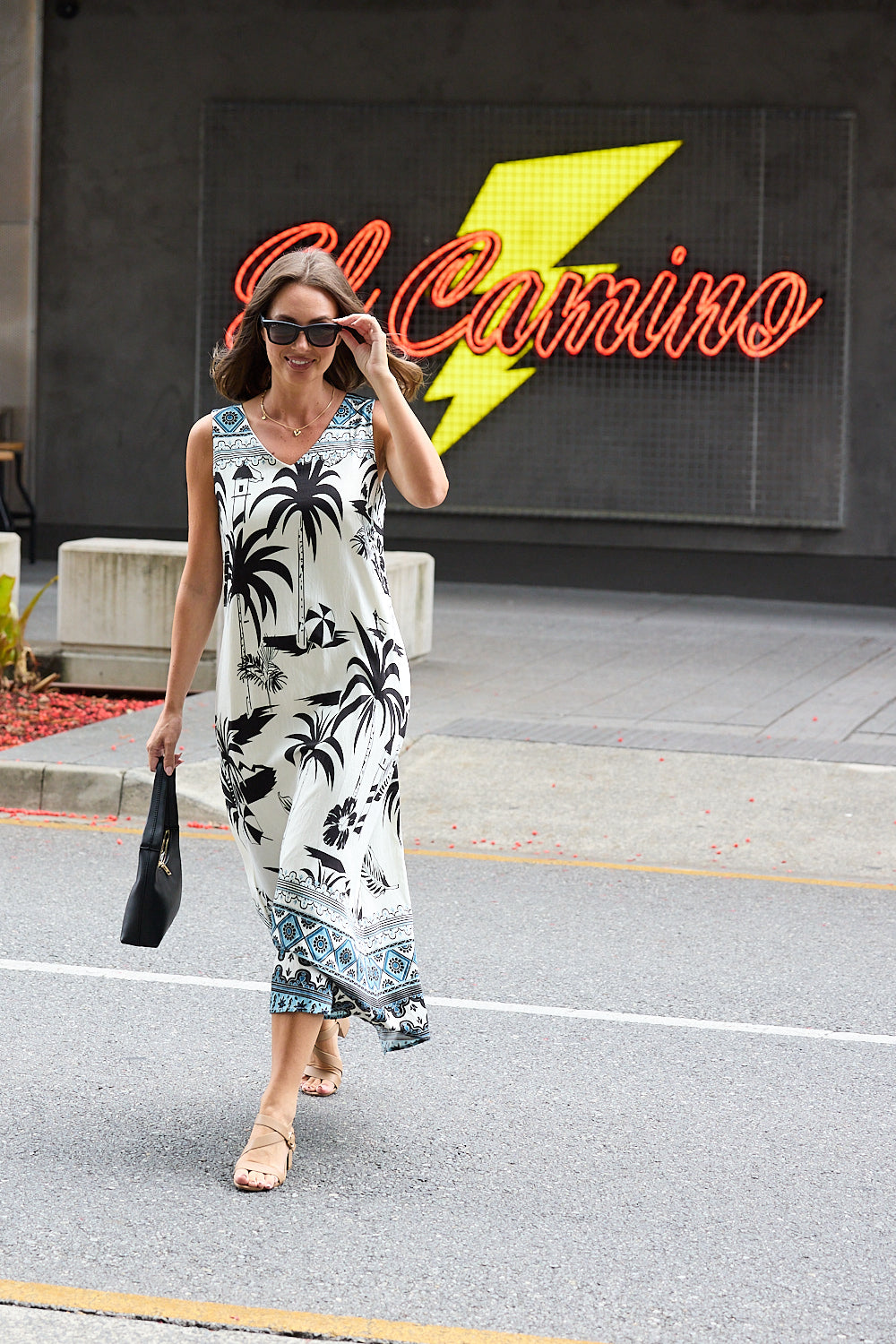 Sienna Sleeveless Midi Dress - Black & White Palm