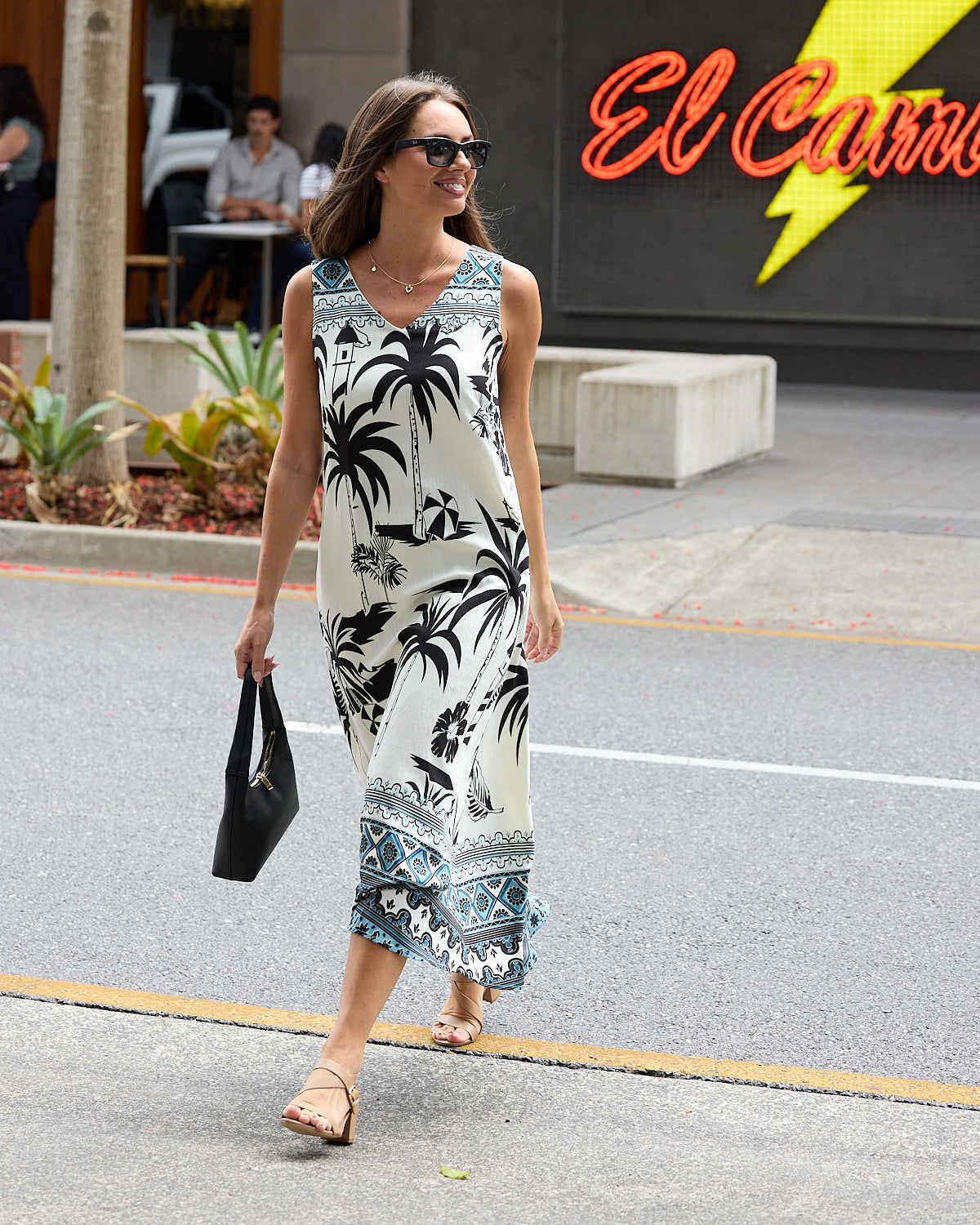 Sienna Sleeveless Midi Dress - Black & White Palm